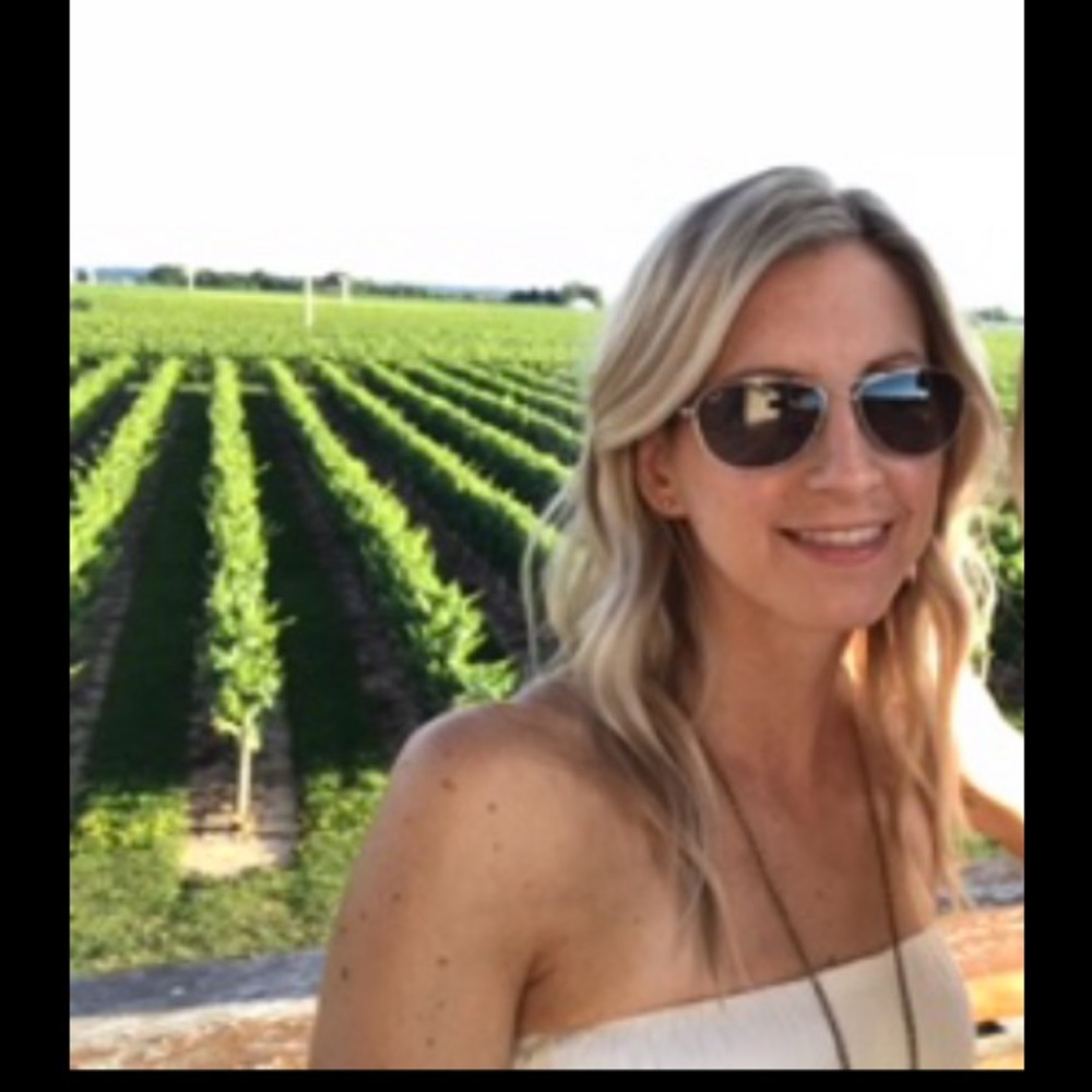 Meet your Posher, Jennifer